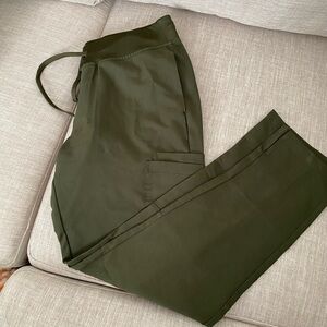 Mandala scrub pants sz small